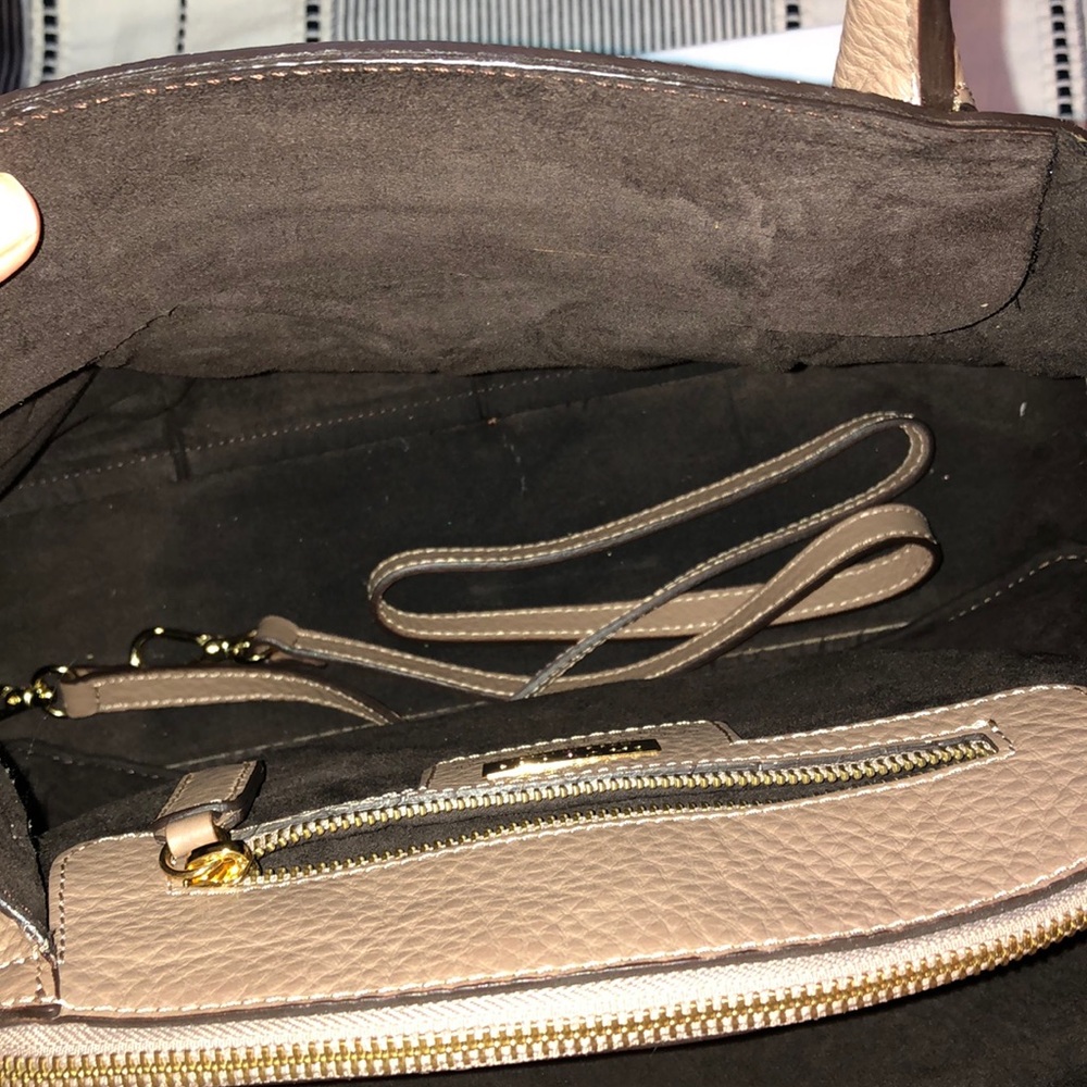 IACUCCI Premium Leather Bag - Picture 5 of 8